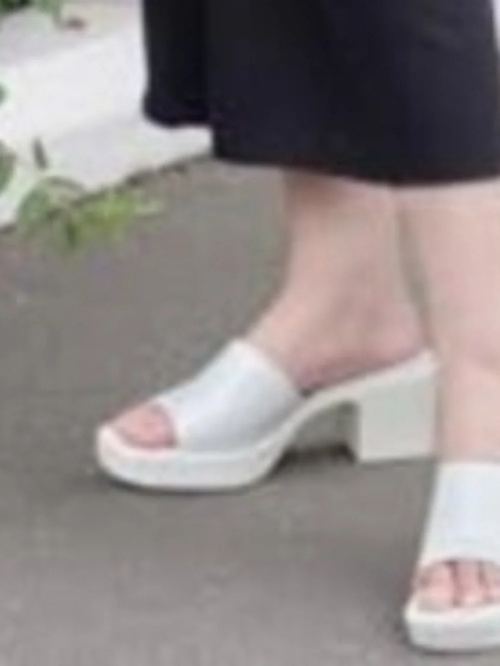 Steve Madden Off White Chunky Block Heel Slide Sandals Platform Size 11M - Picture 1 of 10